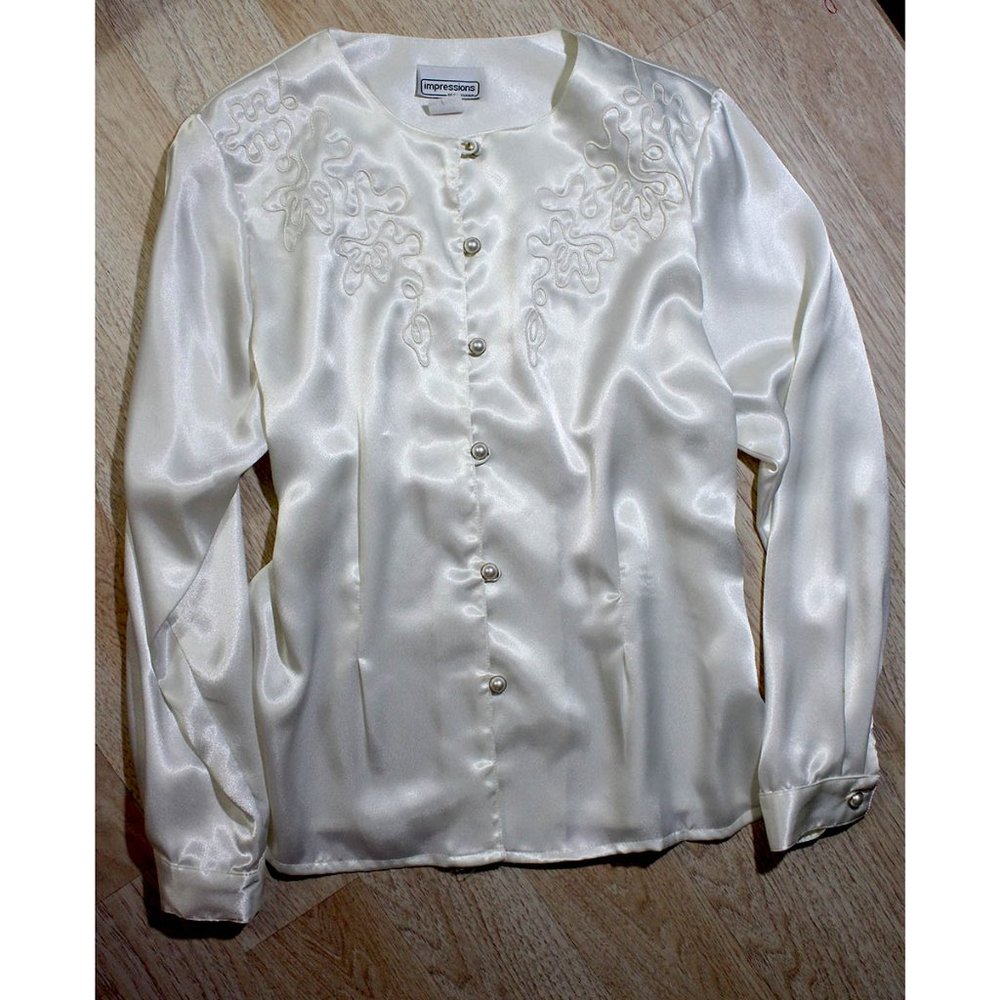 VINTAGE Glamour! Cream Satin Blouse Embroidery WOW - Picture 2 of 5